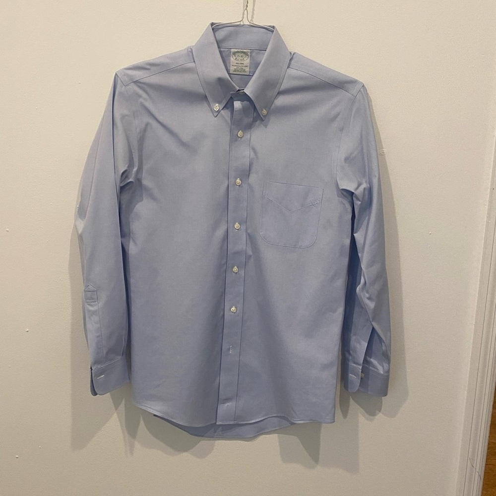Men’s dress shirt. Light blue. Great condition.
